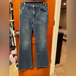 Old Navy Women's Flare Jeans in Blue